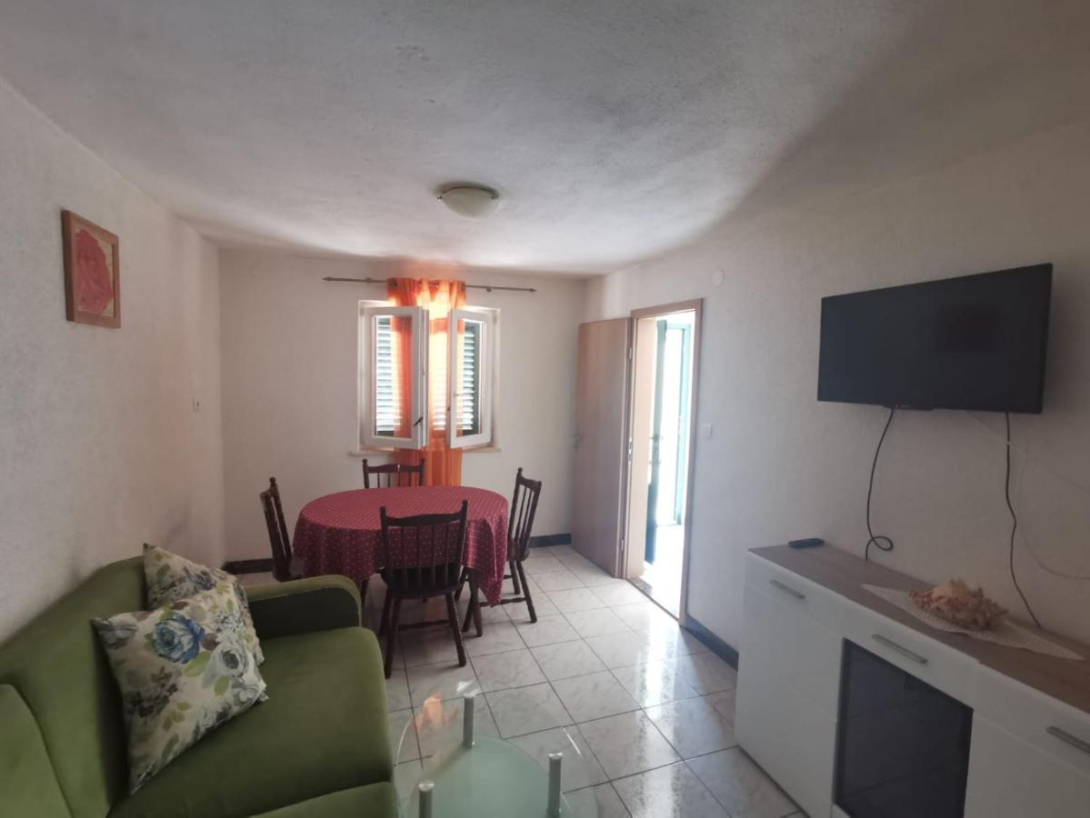 Apartmani Franceska Bol Luaran gambar