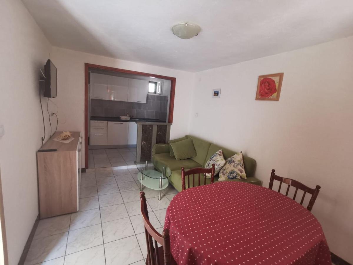 Apartmani Franceska Bol Luaran gambar