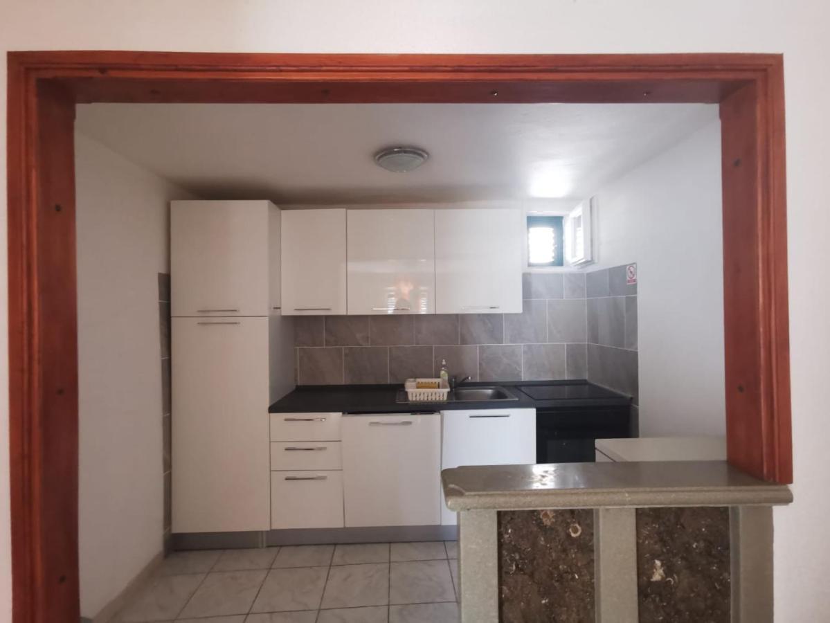 Apartmani Franceska Bol Luaran gambar