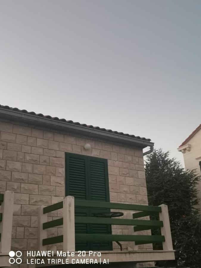 Apartmani Franceska Bol Luaran gambar