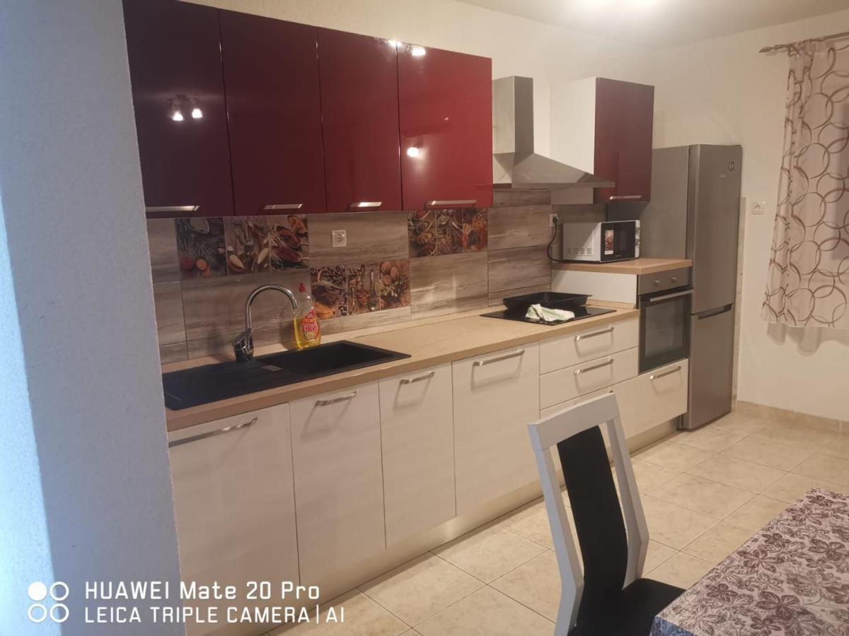 Apartmani Franceska Bol Luaran gambar