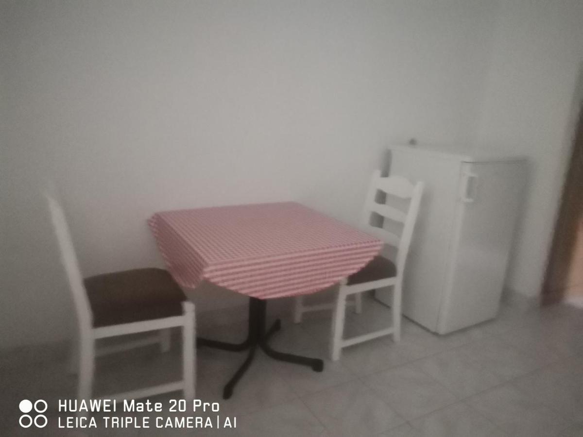 Apartmani Franceska Bol Luaran gambar